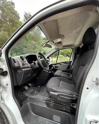 Renault Trafic cena 42500 przebieg: 440000, rok produkcji 2017 z Niemodlin małe 79